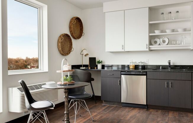 Studio, 1 bath, 407 sqft, $1,145, Unit 408