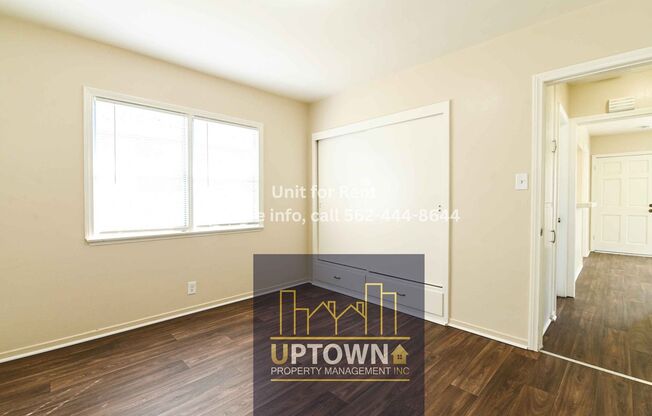 2 beds, 1 bath, $2,600