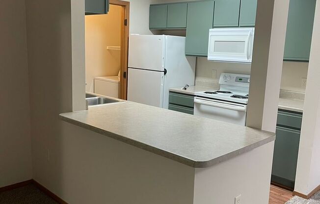 1 bed, 1 bath, 735 sqft, $895, Unit 107S