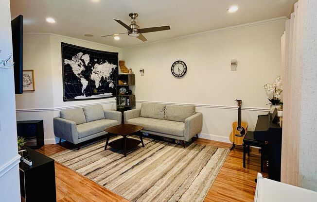 Modern 2BR/2BA Condo in Newark – Prime Location & Upgraded Features!