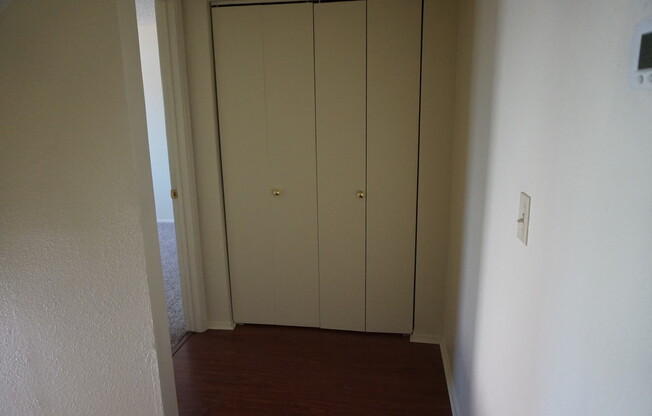 2 beds, 1.5 baths, $1,250