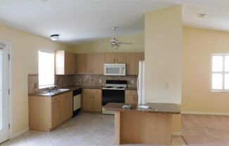 2 beds, 2 baths, $1,900