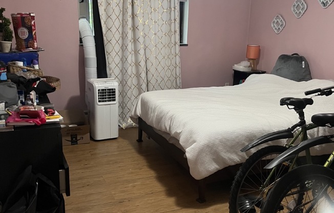 1 bed, 1 bath, 750 sqft, $2,550, Unit 27