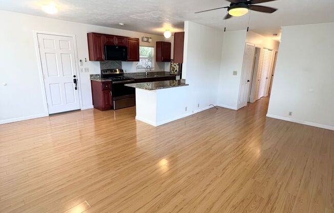 3 bedroom in Kailua available now! Pet friendly!