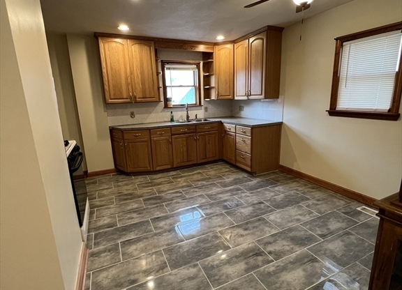 1 bed, 1 bath, $1,700, Unit 1