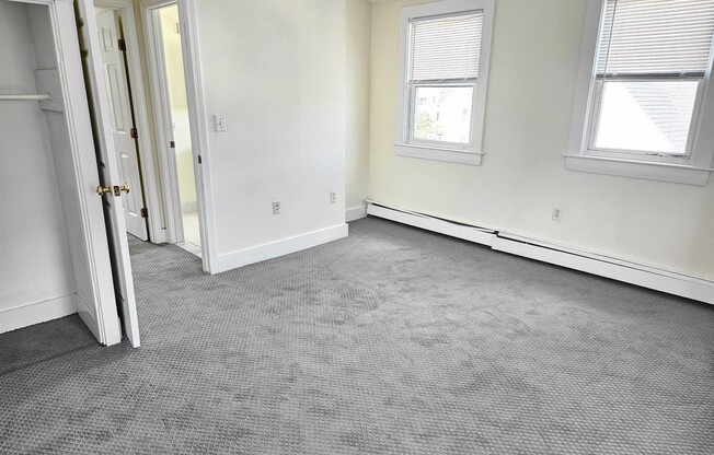 3 beds, 2 baths, 1,300 sqft, $3,250, Unit 2