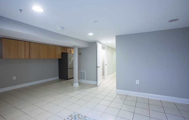 Spacious Studio Apartment in Capitol Hill!