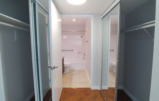 2 beds, 2 baths, 960 sqft, $2,950, Unit 202