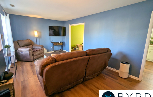 3404 HOLW RDG CT