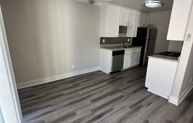 2 beds, 2 baths, 1,015 sqft, $2,895, Unit 209