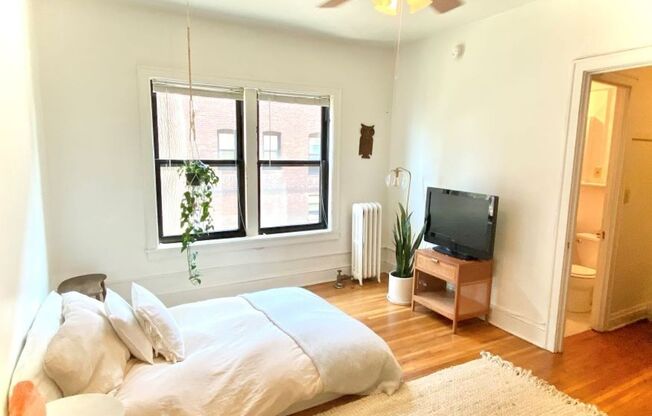 LorWest Flats