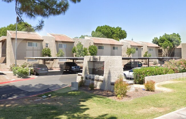 520 N STAPLEY DR