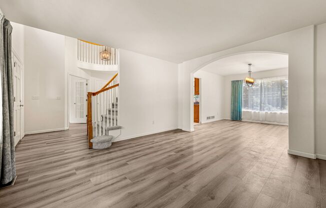 Beautiful Home in Littleton! Internet included!