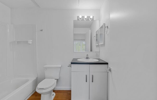 2 beds, 2 baths, 480 sqft, $480, Unit 221 - 221 B