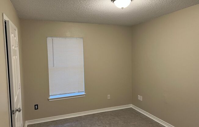 3 beds, 1 bath, $1,495