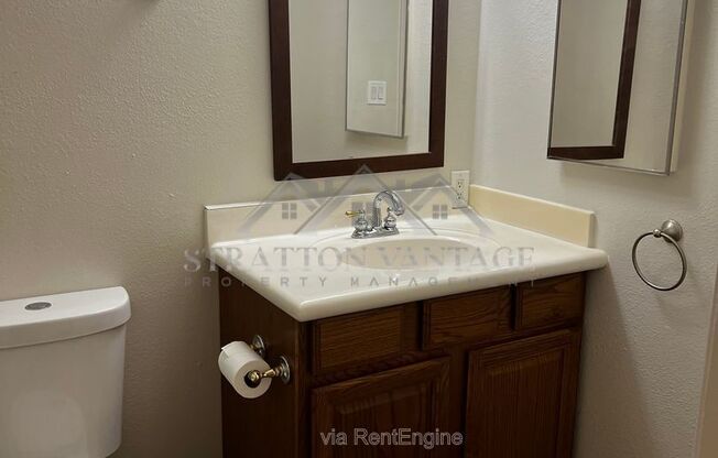 2 beds, 2 baths, 902 sqft, $1,190, Unit 147