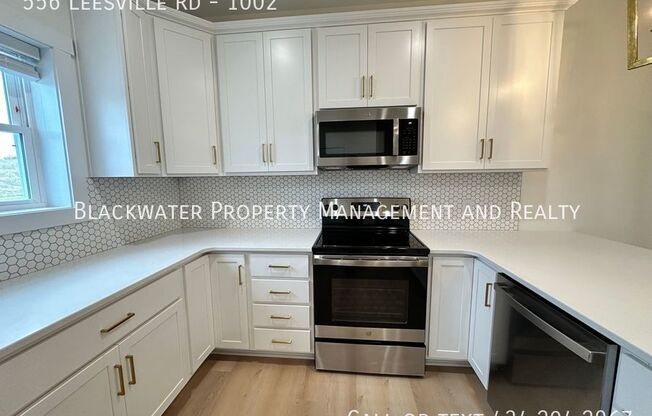 556 LEESVILLE RD
