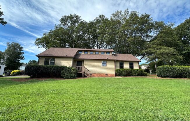 Charming 3 Bedroom home with a screened-in porch!