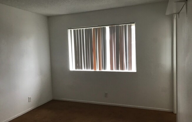 2 beds, 2 baths, $4,000, Unit 3