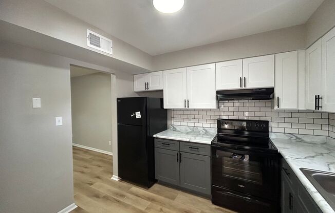 2 beds, 1.5 baths, 1,100 sqft, $1,199, Unit 339