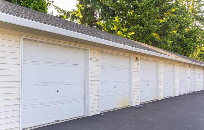 Vista Highlands Garages