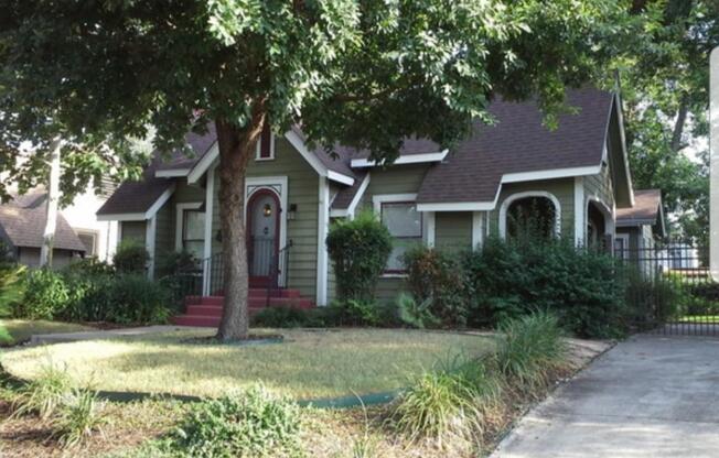 323 FURR DR