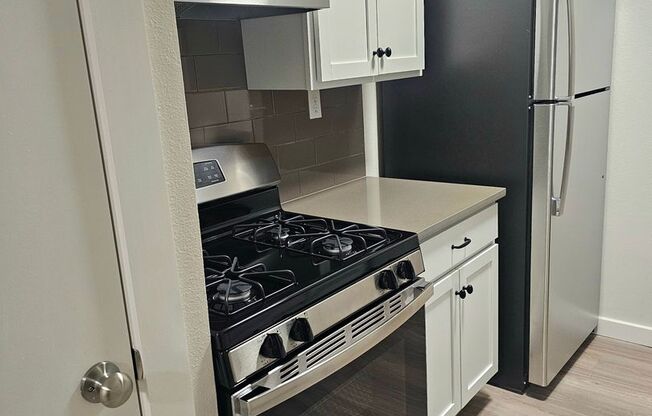 1 bed, 1 bath, 700 sqft, $1,224, Unit LAW9-108