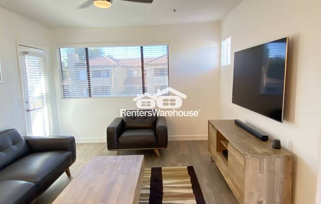 4925 E DESERT CV AVE