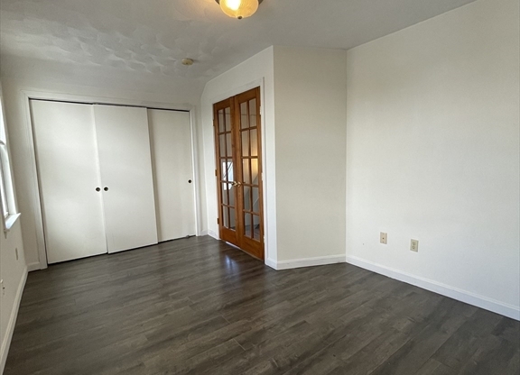 1 bed, 1 bath, 700 sqft, $1,700, Unit 3