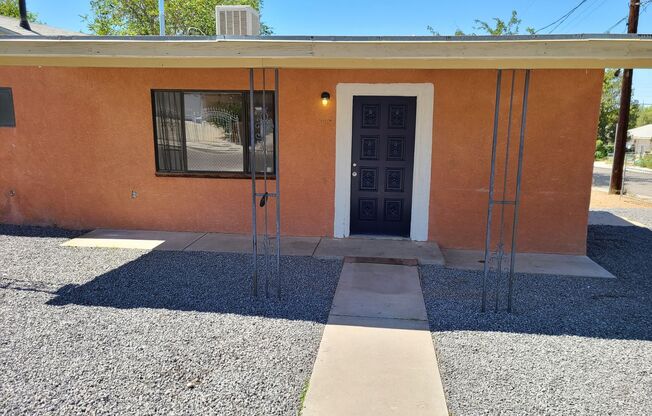 3 beds, 2 baths, $1,700