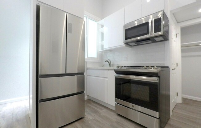 518 7th Street Unit 06