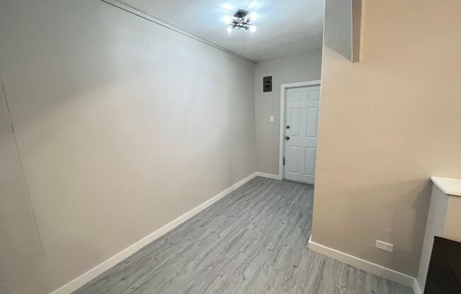 2 beds, 1 bath, $2,200, Unit 2 Bedroom