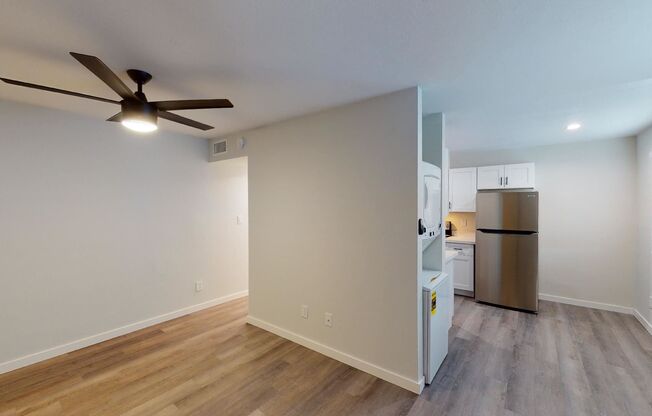 1 bed, 1 bath, 650 sqft, $1,190, Unit 105