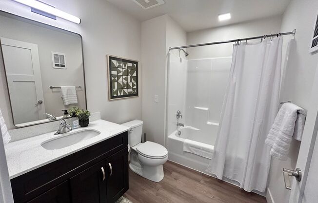 2 beds, 2 baths, 900 sqft, $1,850, Unit 111 (STR)