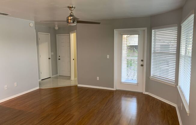 Renovated 2/2 Condo in Lake Mary!  Available Now!