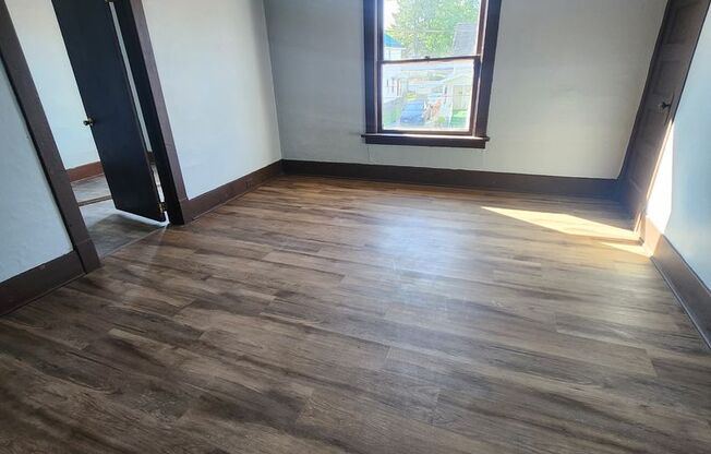 Upper 3 bedroom east side
