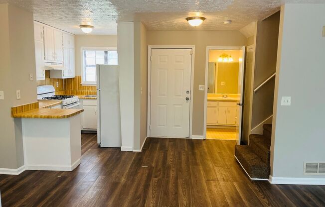 2 beds, 1.5 baths, 1,235 sqft, $1,395, Unit D