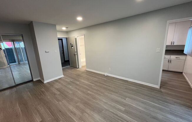 Studio, 1 bath, 650 sqft, $1,848, Unit 105