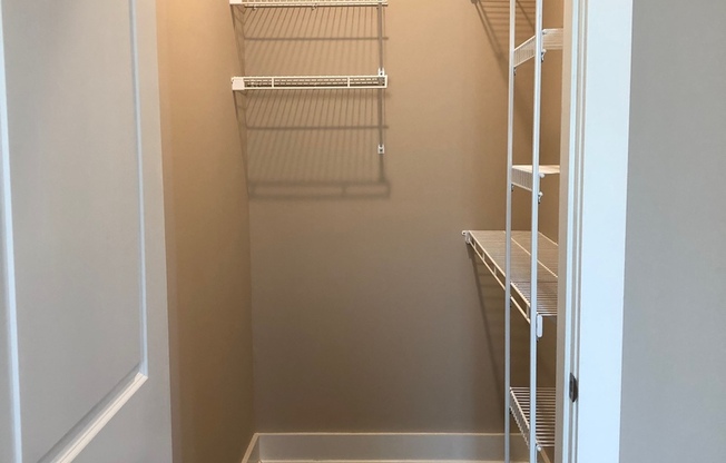 1 bed, 1 bath, 780 sqft, $960, Unit 314