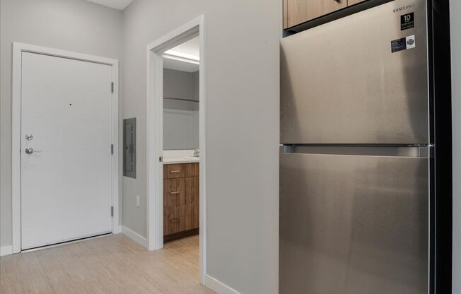 Studio, 1 bath, 376 sqft, $1,475