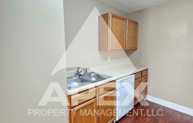 2 beds, 1 bath, $1,250, Unit 1217