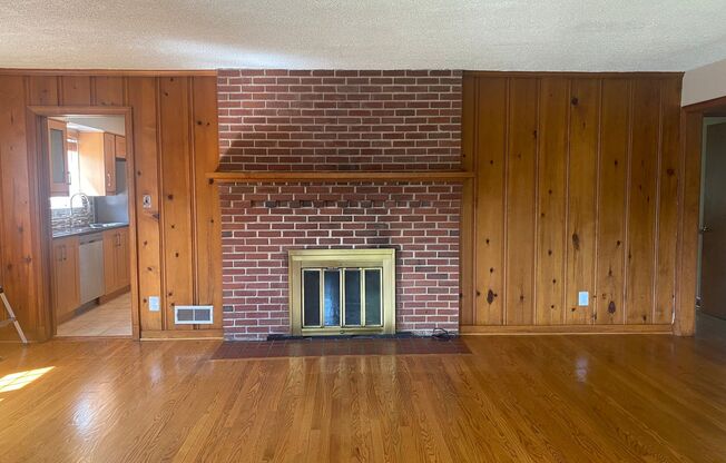 3 beds, 2 baths, $3,850