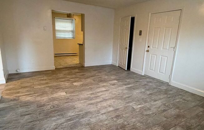2 beds, 1 bath, 1,050 sqft, $2,500, Unit 1 WC- 01