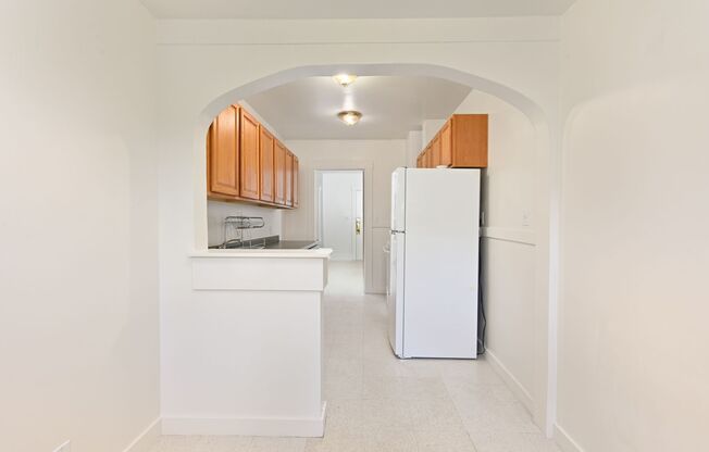 1 bed, 1 bath, 600 sqft, $1,645, Unit 708 Nob Hill