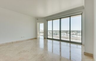1 bed, 1.5 baths, $2,150, Unit UNIT 505