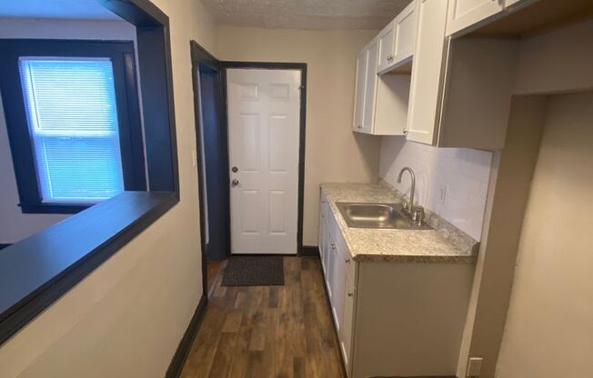 2 beds, 1 bath, $950