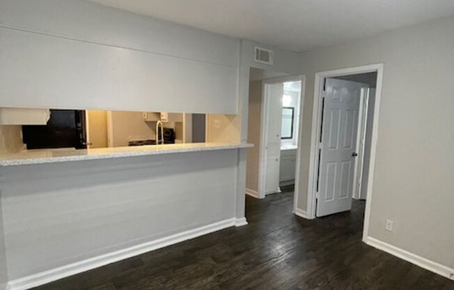 3 beds, 2 baths, 1,256 sqft, $1,550, Unit 12-1203 W/D