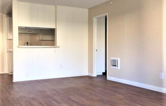 Mission Plaza Apartment Homes