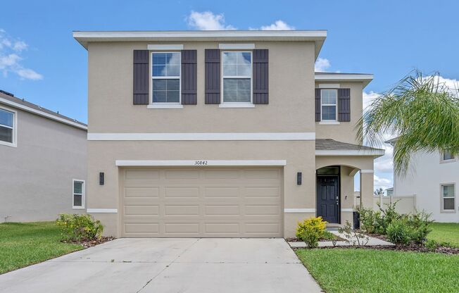 Welcome to this charming home nestled in the heart of Wesley Chapel, Florida
