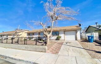 Charming 2 Bedroom, 2 Bathroom Home Close to Nellis Air Force Base